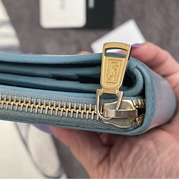 YSL COMPACT BLUE WALLET - Picture 7 of 13